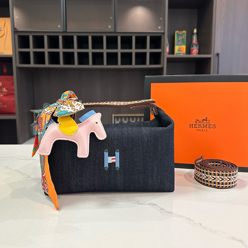 エルメス Hermes ハンドバッグ 化粧品バッグ ミニバッグ レディース