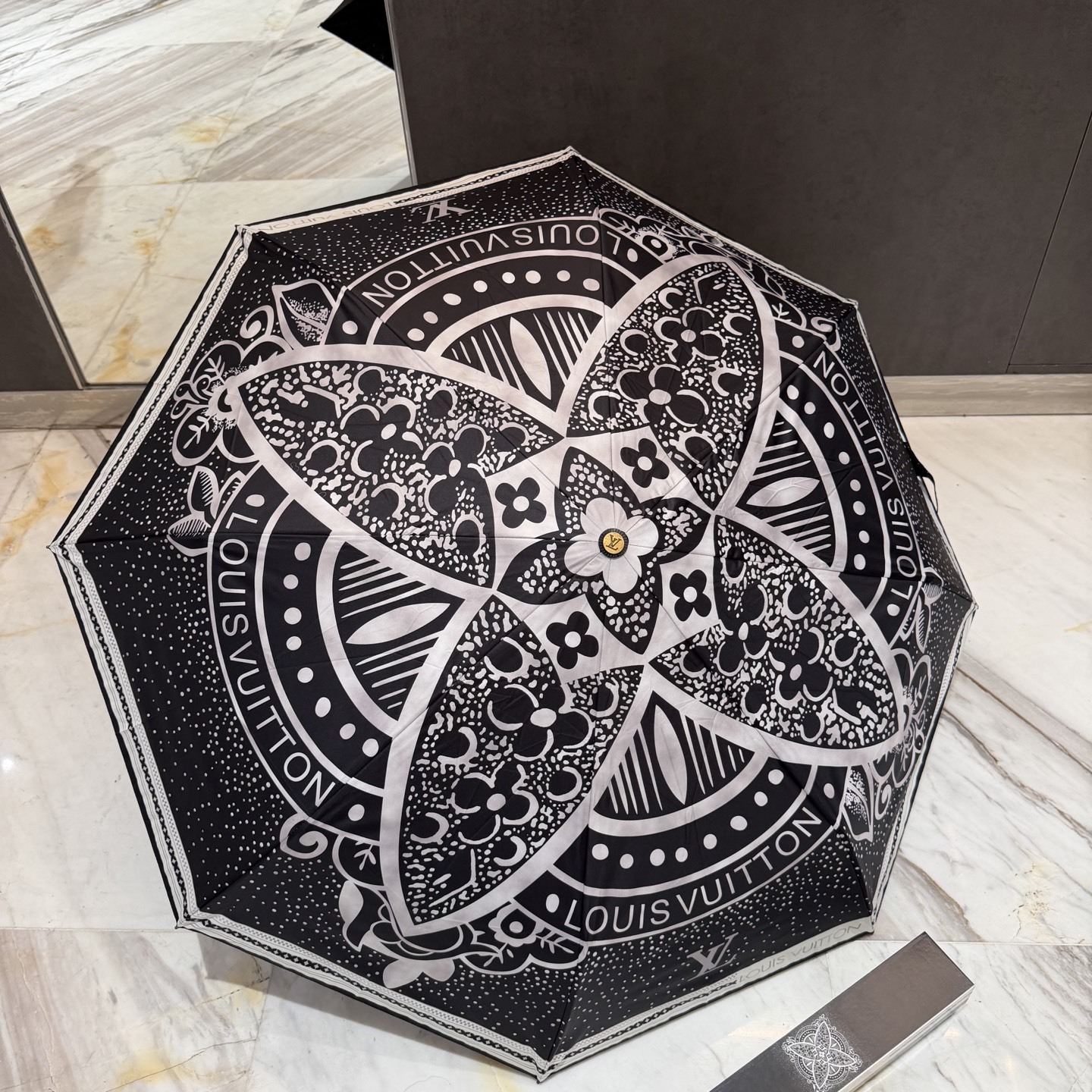 LV ブラックシルバー花輪傘