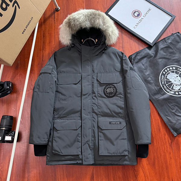 カナダグース（CANADA GOOSE）立ち襟 ダウンコート ダウンジャケット アウター レディース メンズ