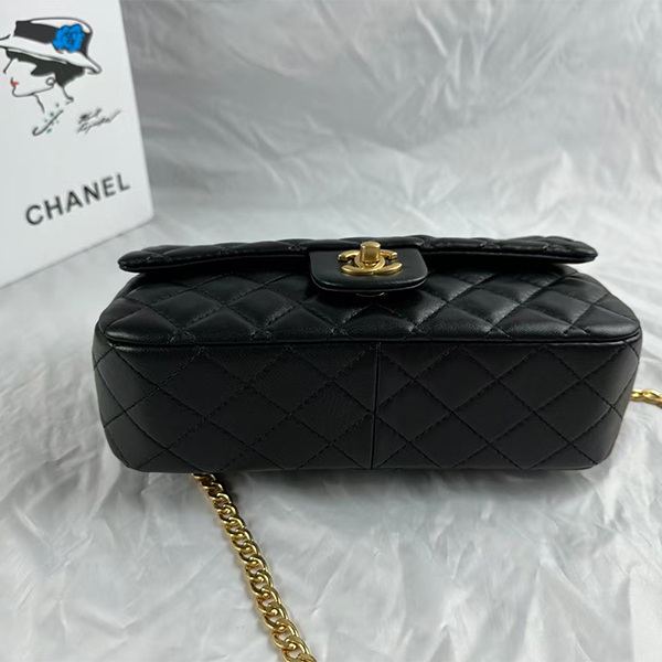 シャネル CHANEL チェーンバッグ 24cm ショルダーバッグ レディース