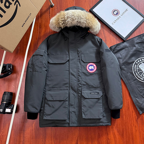 カナダグース（CANADA GOOSE）立ち襟 ダウンコート ダウンジャケット アウター レディース メンズ