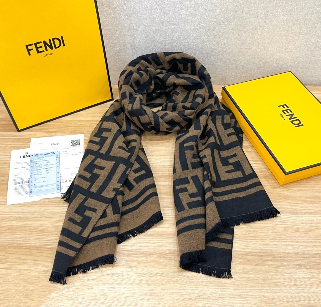 フェンディ FFズッカ柄 ブラウン ブラック マフラー