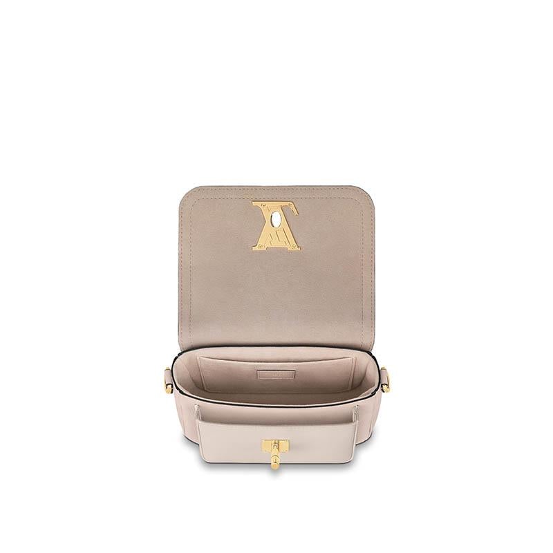LOUIS VUITTON（ルイヴィトン）ロックミー・テンダー グレージュショルダーバッグ