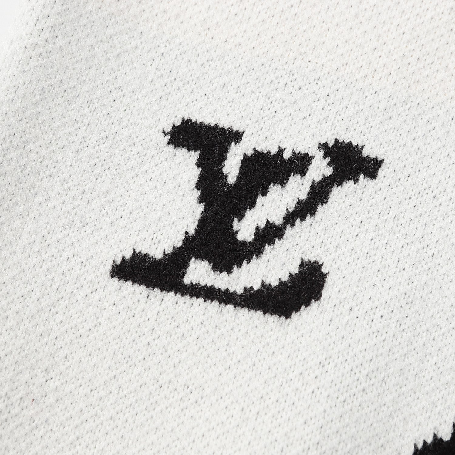 ルイ・ヴィトン（LOUIS VUITTON）クルーネック 長袖 ニットセーター メンズ