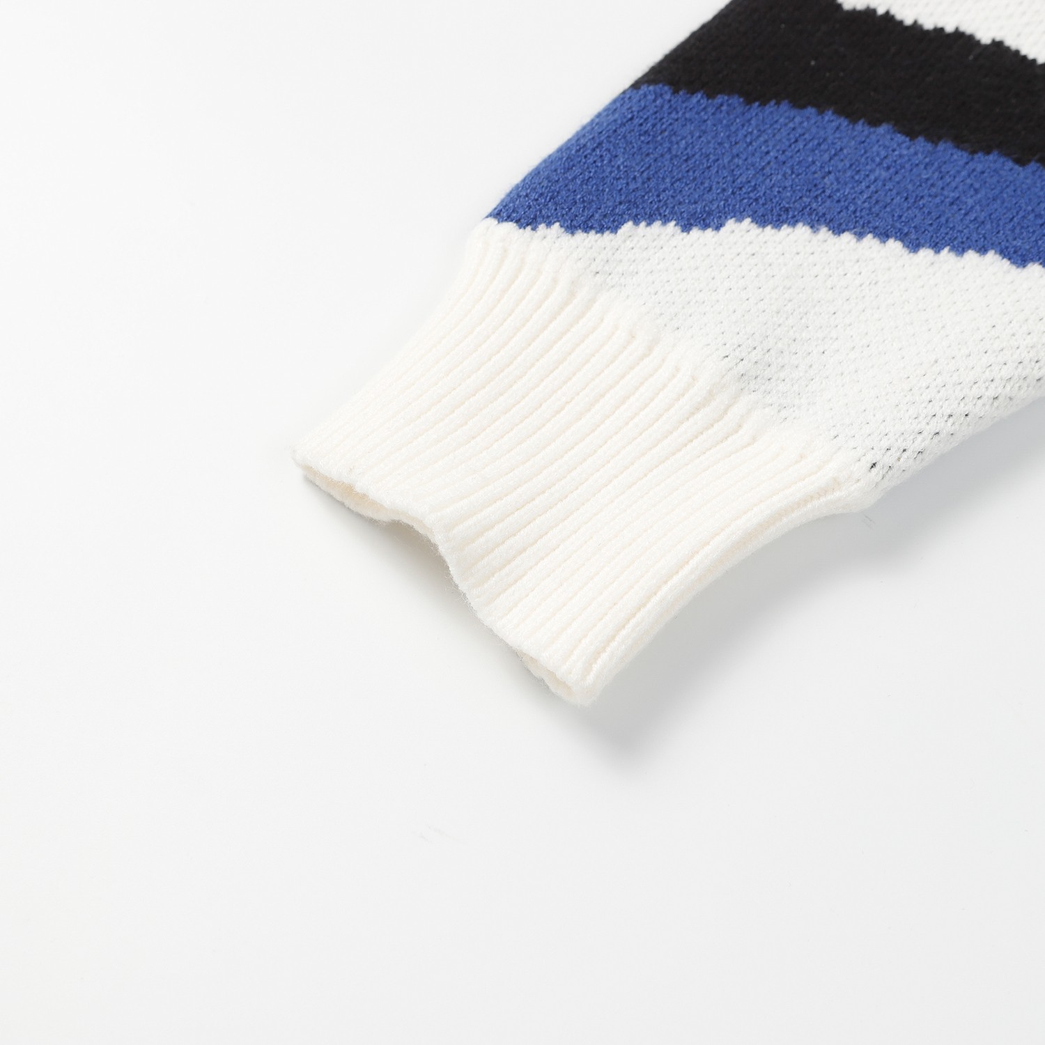 ルイ・ヴィトン（LOUIS VUITTON）クルーネック 長袖 ニットセーター メンズ