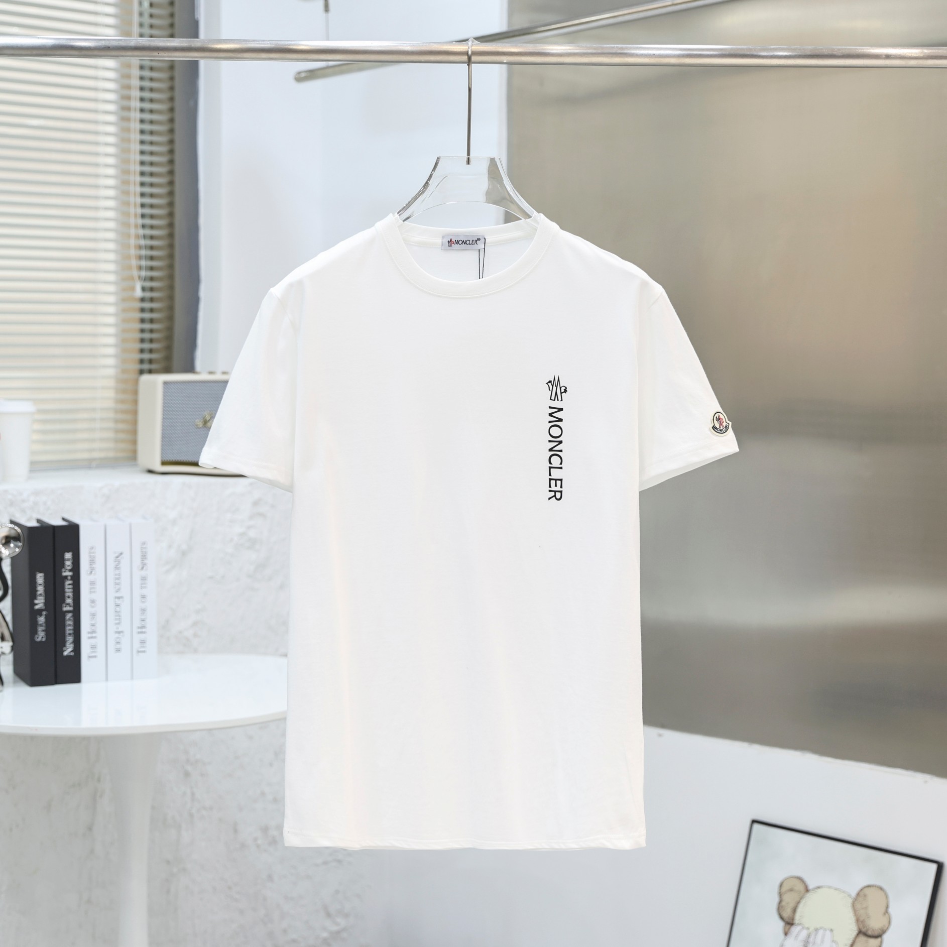 モンクレール Moncler 新作 半袖 Tシャツ クルーネックメンズ