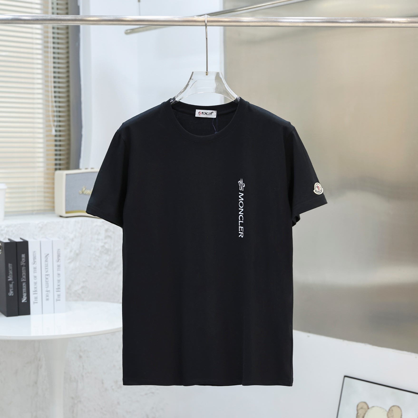 モンクレール Moncler 新作 半袖 Tシャツ クルーネックメンズ