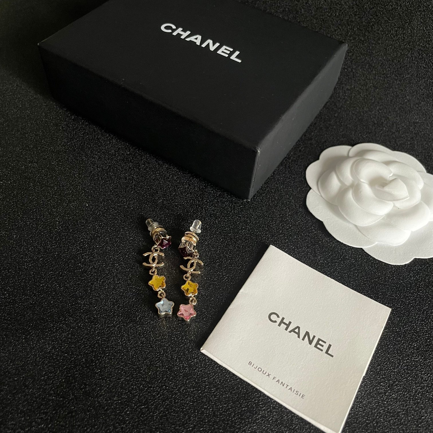 シャネル CHANEL ダブルC イヤリング 3色 定番 レディース
