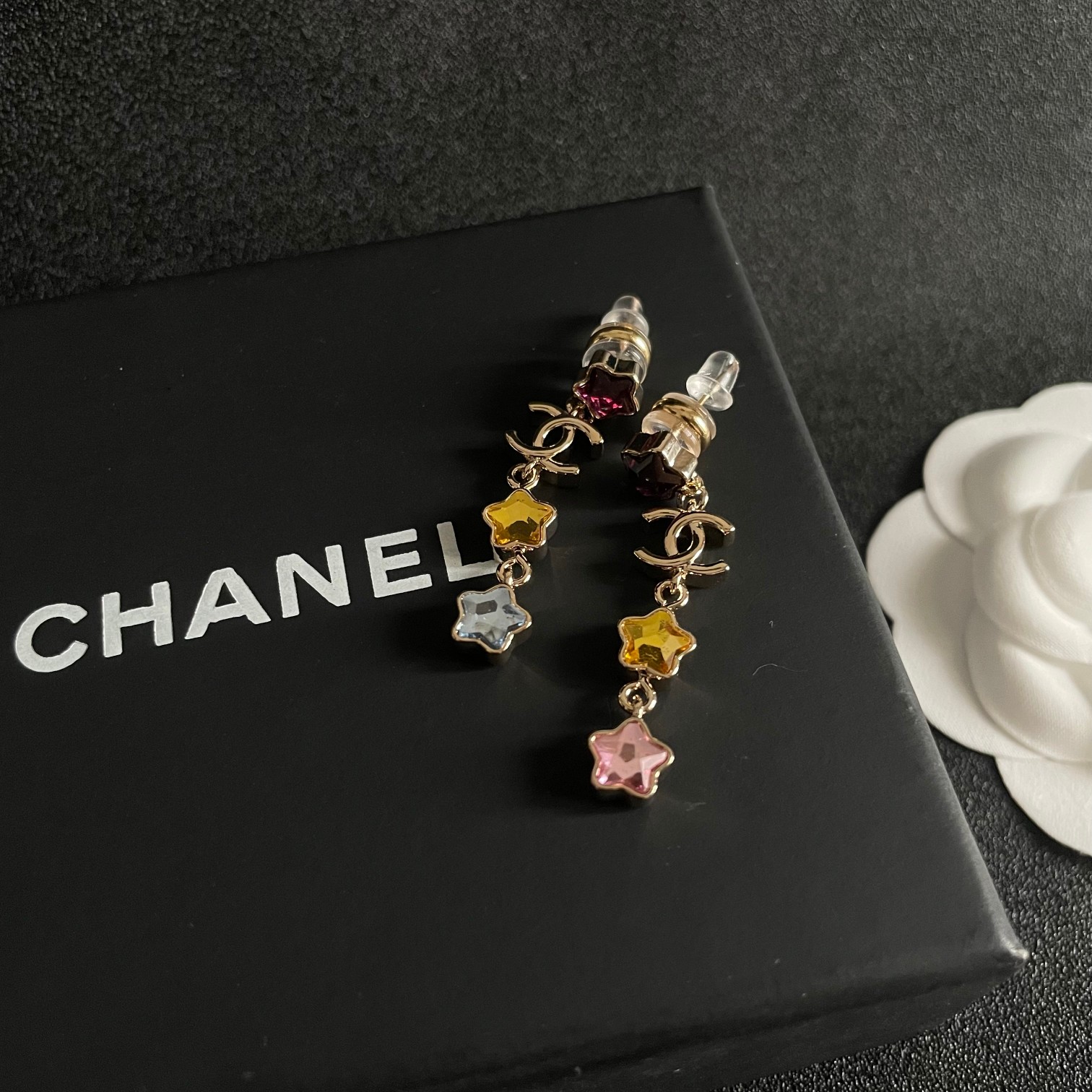 シャネル CHANEL ダブルC イヤリング 3色 定番 レディース