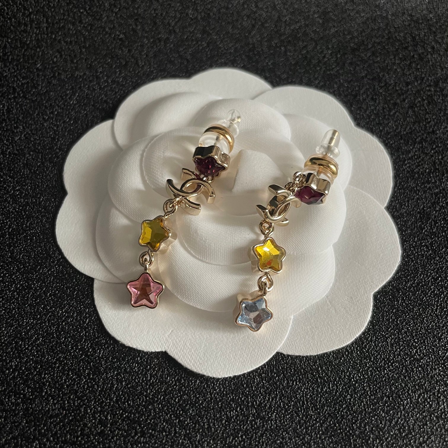 シャネル CHANEL ダブルC イヤリング 3色 定番 レディース