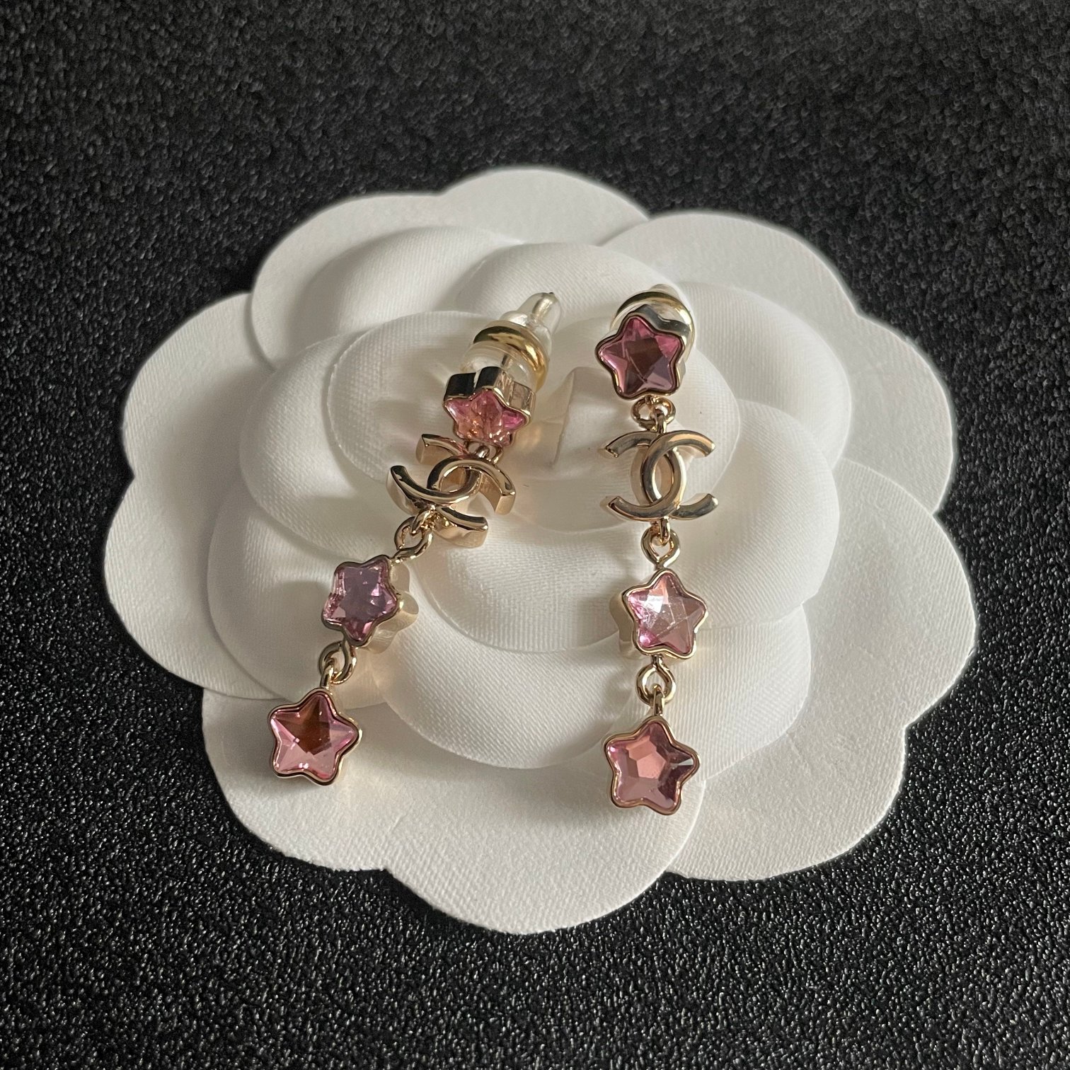 シャネル CHANEL ダブルC イヤリング 3色 定番 レディース