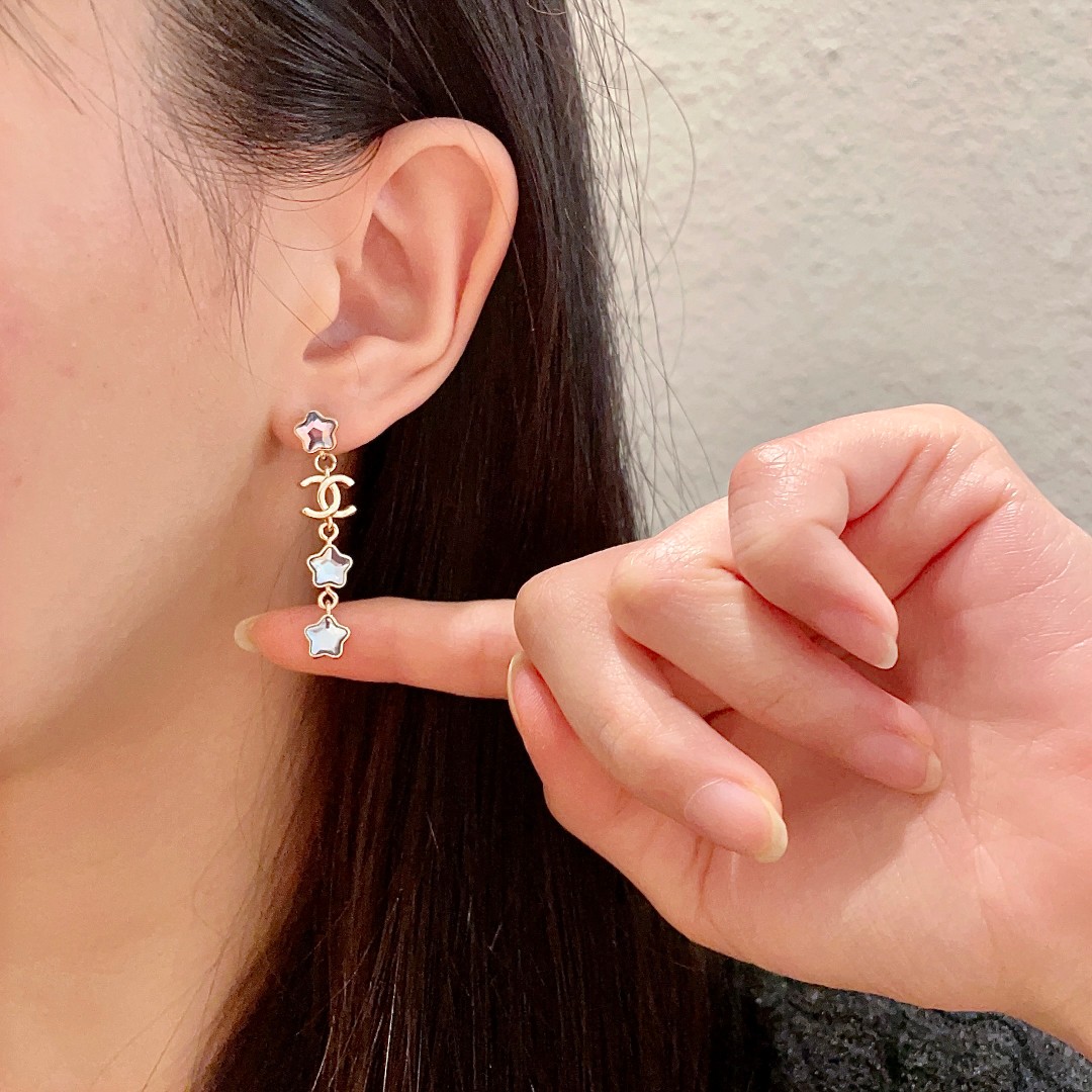 シャネル CHANEL ダブルC イヤリング 3色 定番 レディース