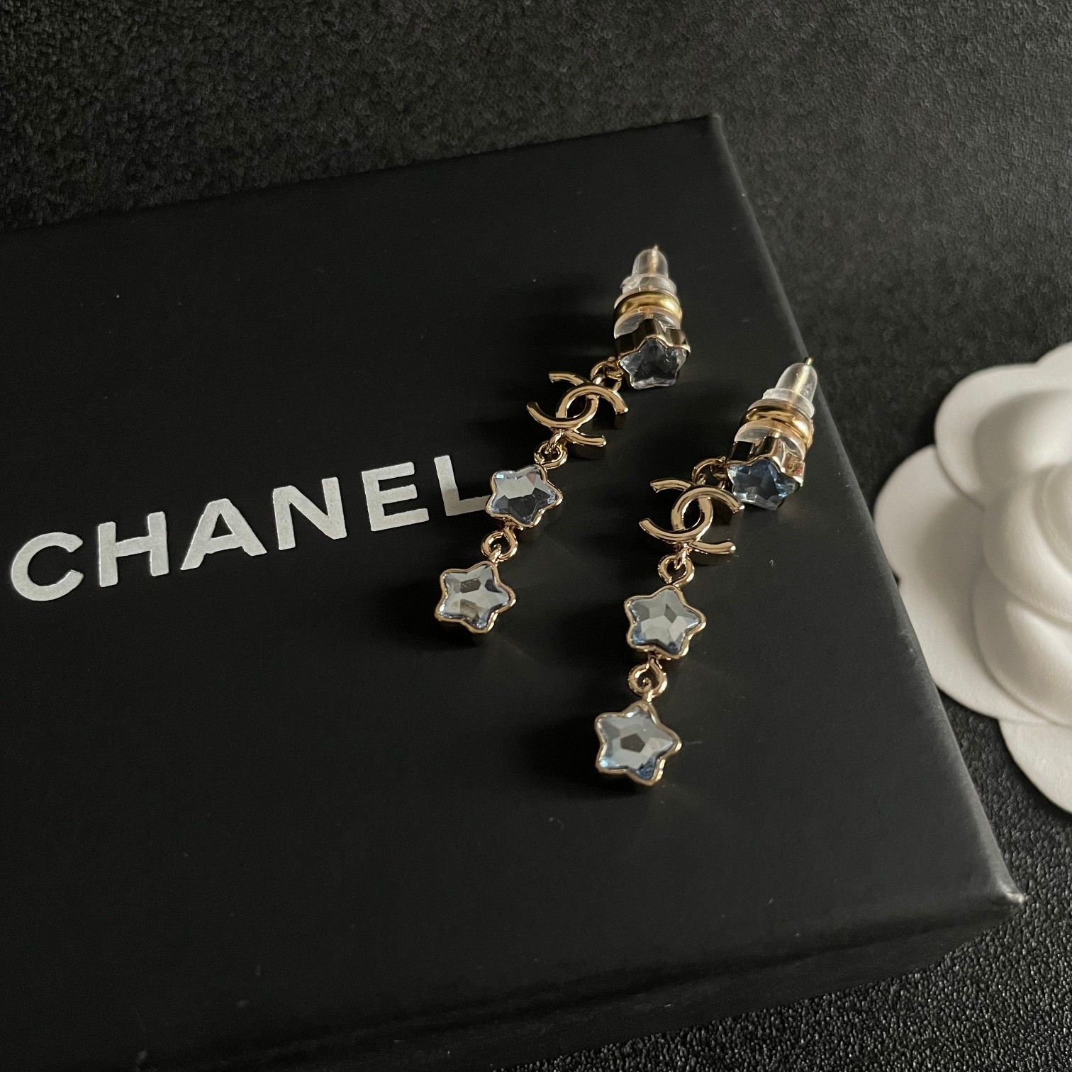 シャネル CHANEL ダブルC イヤリング 3色 定番 レディース