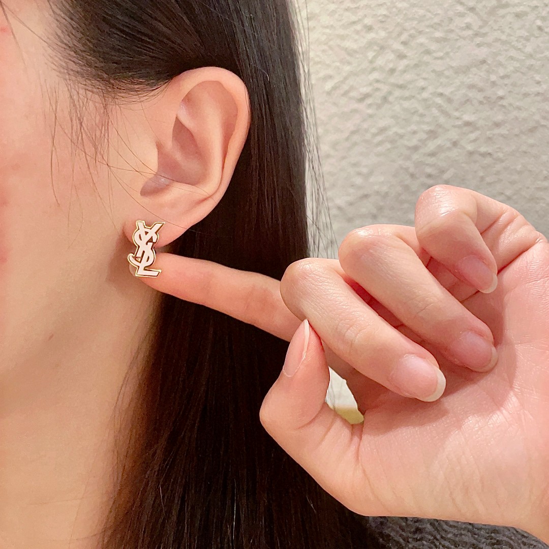 サンローラン Saint Laurent YSLロゴ ピアス レディース