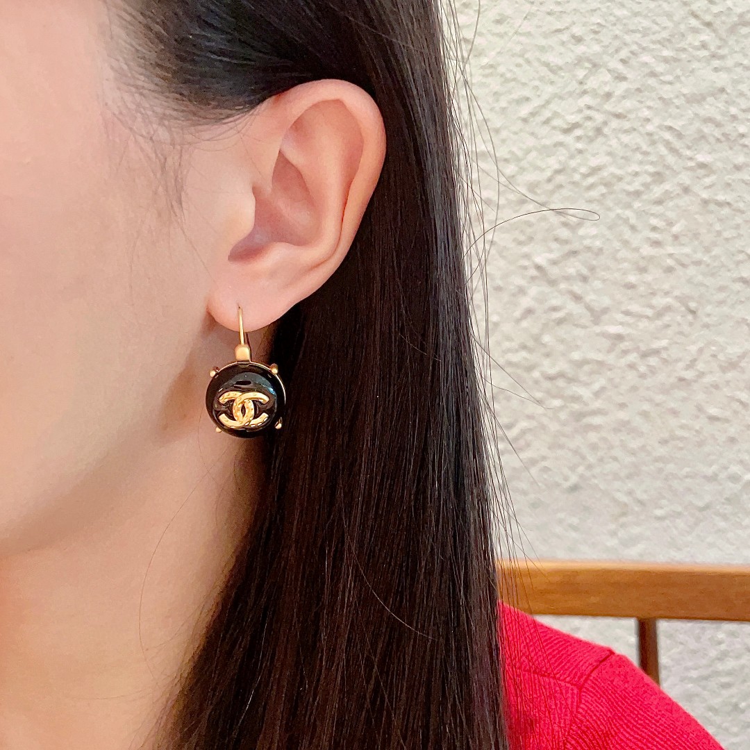 シャネル CHANEL ダブルC イヤリング ピアス 3色 レディース