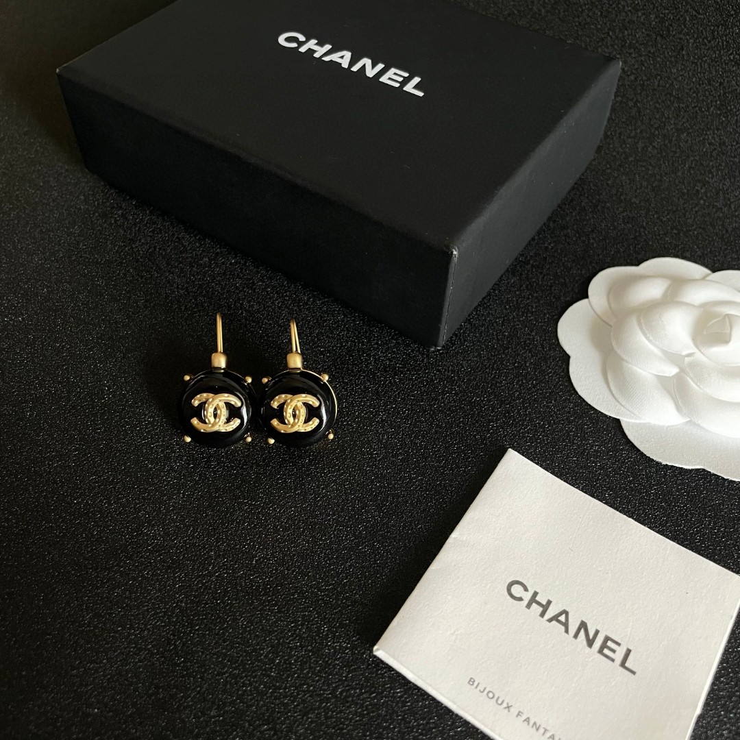 シャネル CHANEL ダブルC イヤリング ピアス 3色 レディース