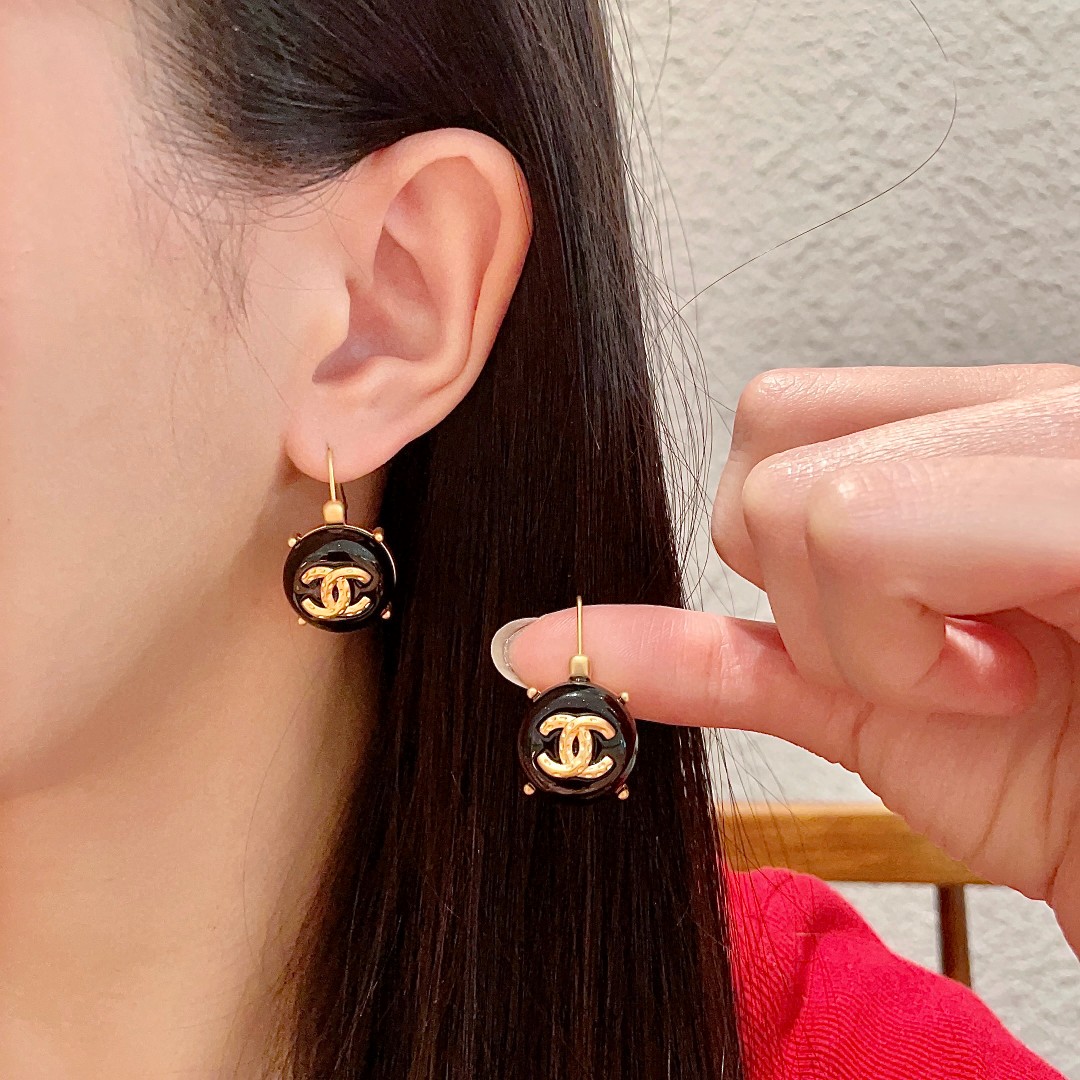 シャネル CHANEL ダブルC イヤリング ピアス 3色 レディース