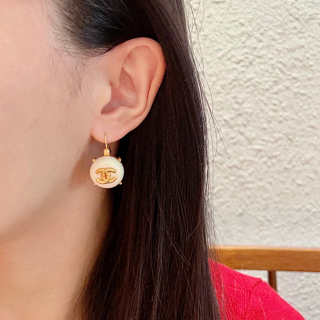 シャネル CHANEL ダブルC イヤリング ピアス 3色 レディース