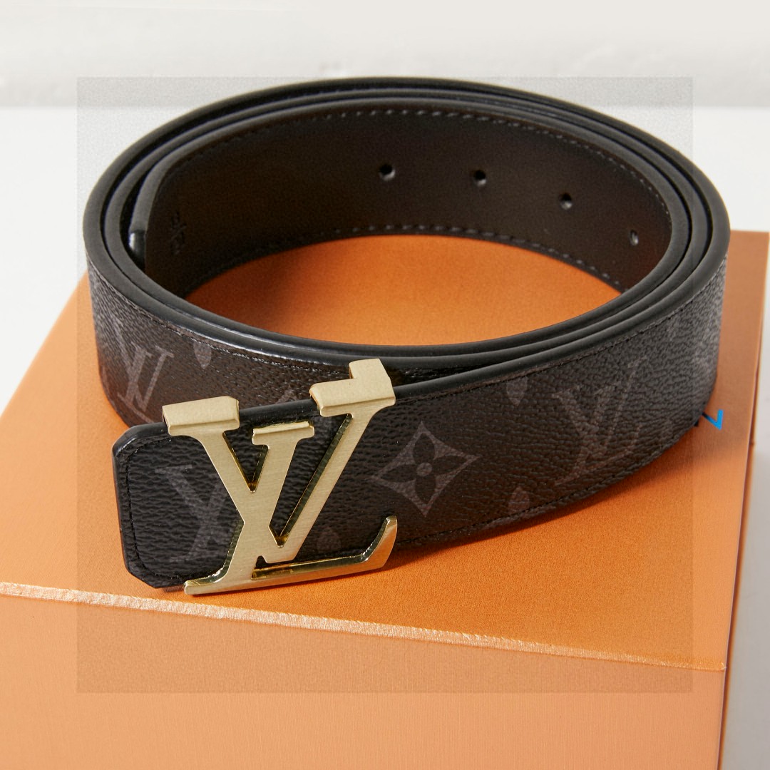 ルイヴィトン Louis Vuitton ベルト･LV イニシャル 40MM リバーシブル メンズ