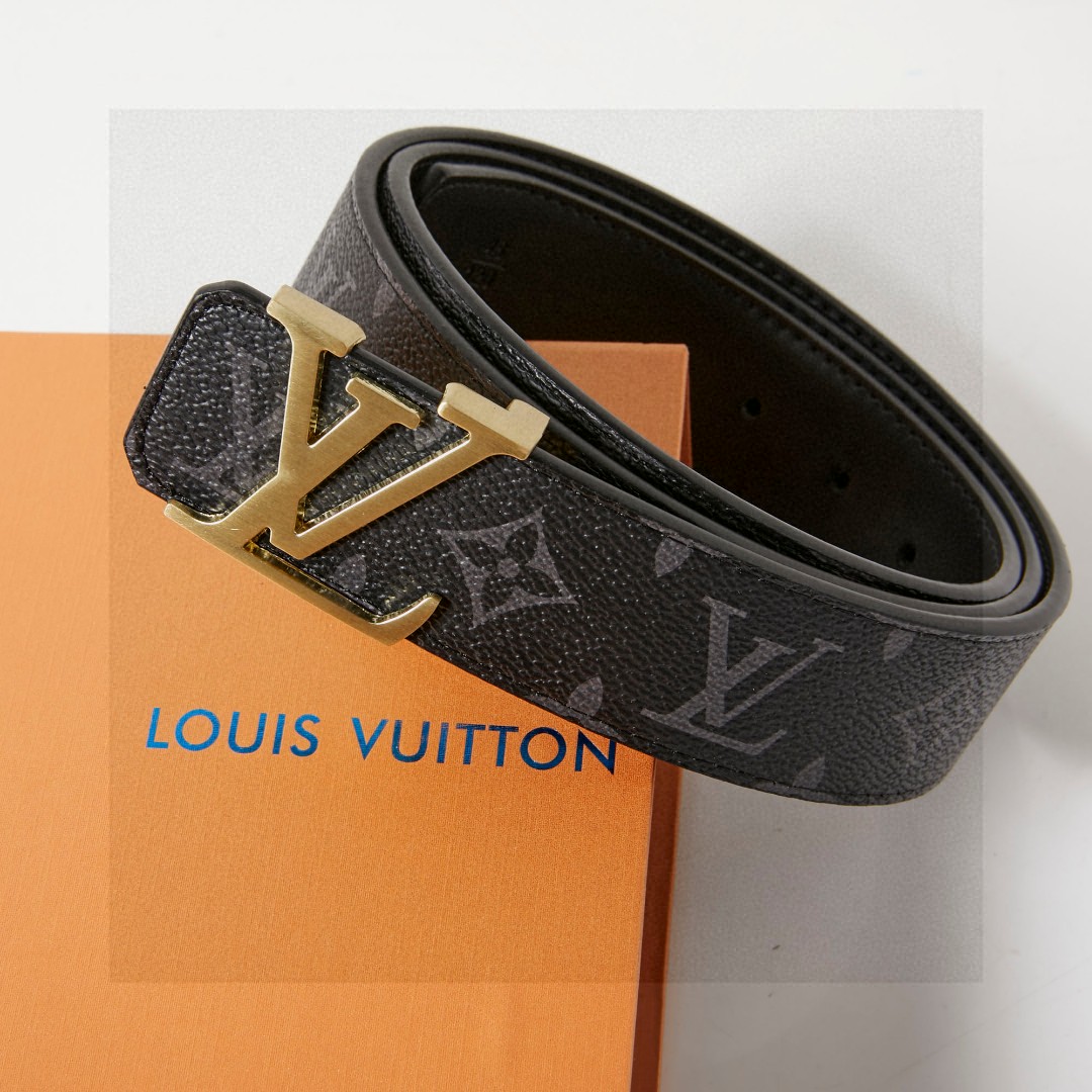 ルイヴィトン Louis Vuitton ベルト･LV イニシャル 40MM リバーシブル メンズ