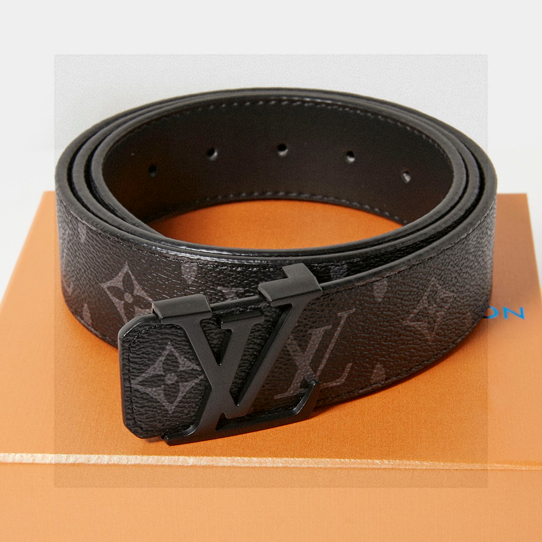 ルイヴィトン Louis Vuitton ベルト･LV イニシャル 40MM リバーシブル メンズ