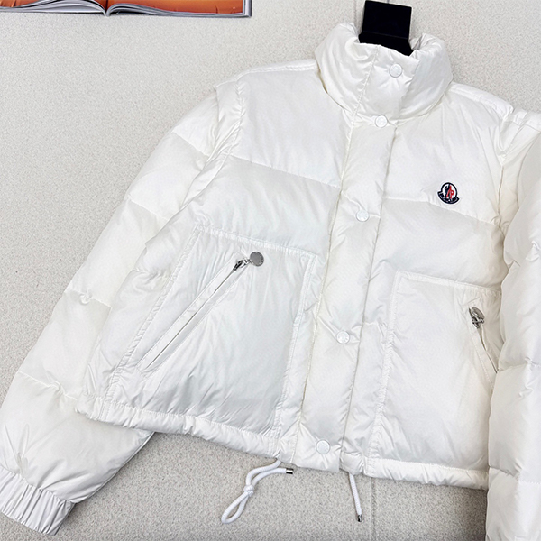 モンクレール Moncler ダウンコート ダウンジャケットアウター レディース
