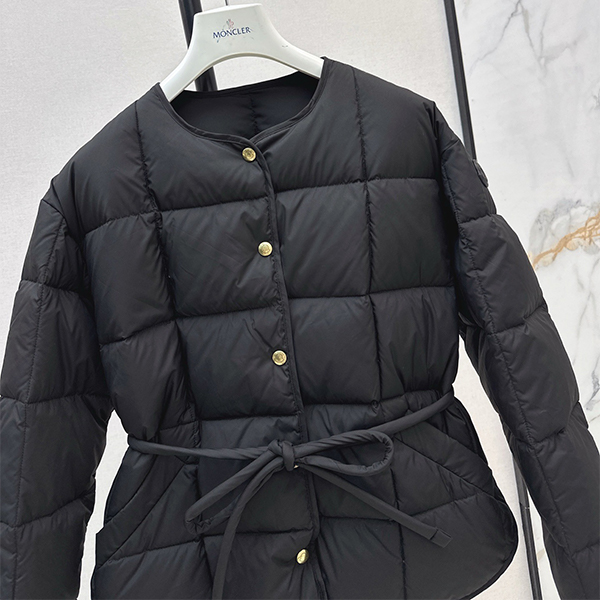 モンクレール Moncler ダウンコート ダウンジャケットアウター レディース