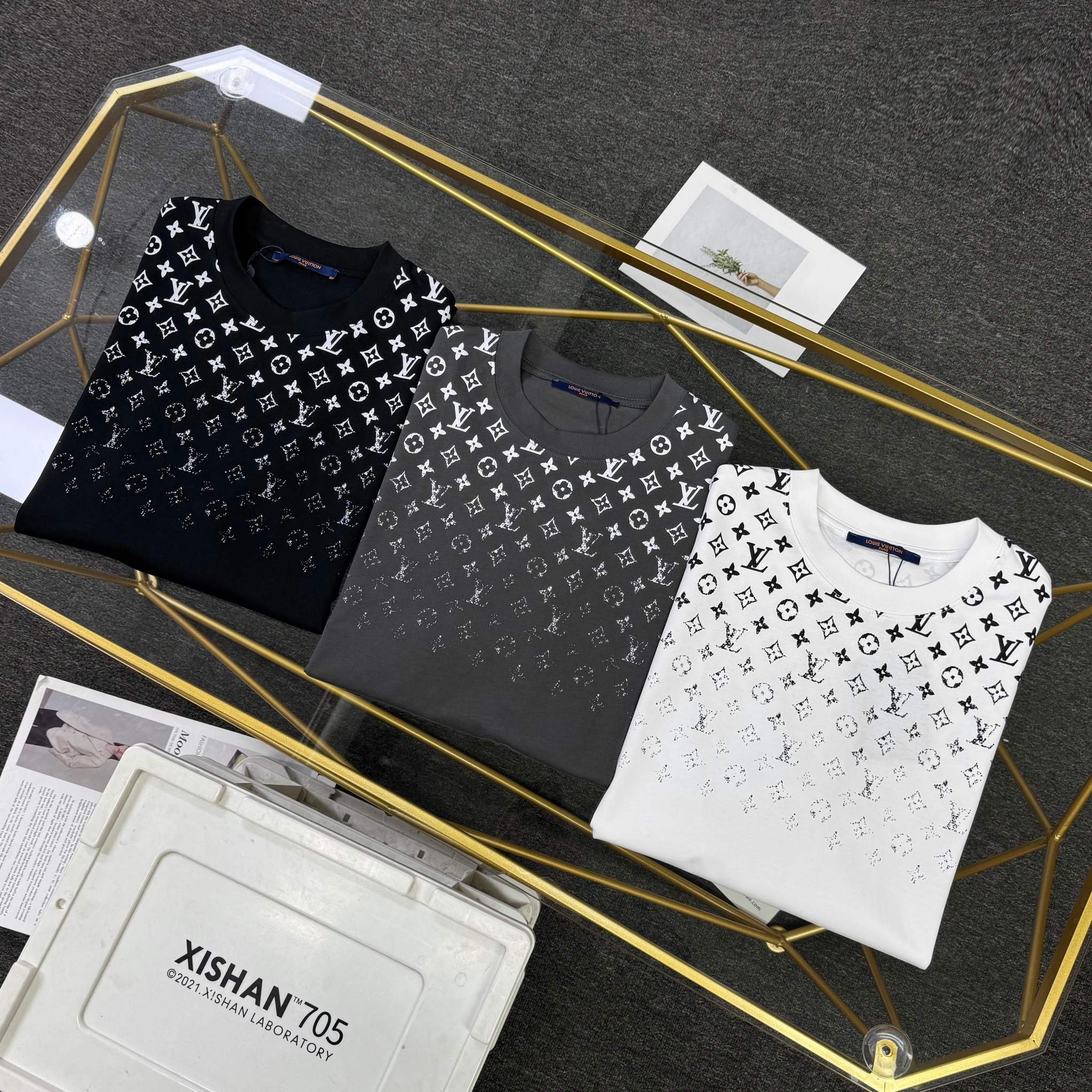 ルイヴィトン 2024 グラディエントコットン Tシャツ モノグラム メンズ