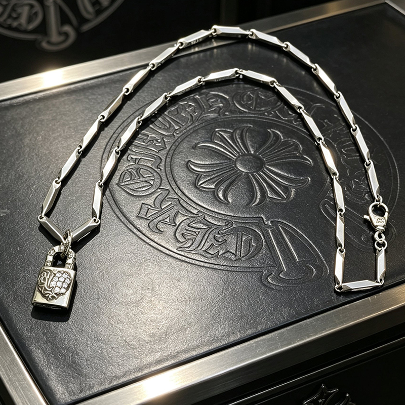 クロムハーツ Chrome Hearts ダイヤパドロックネックレス メンズ レディース