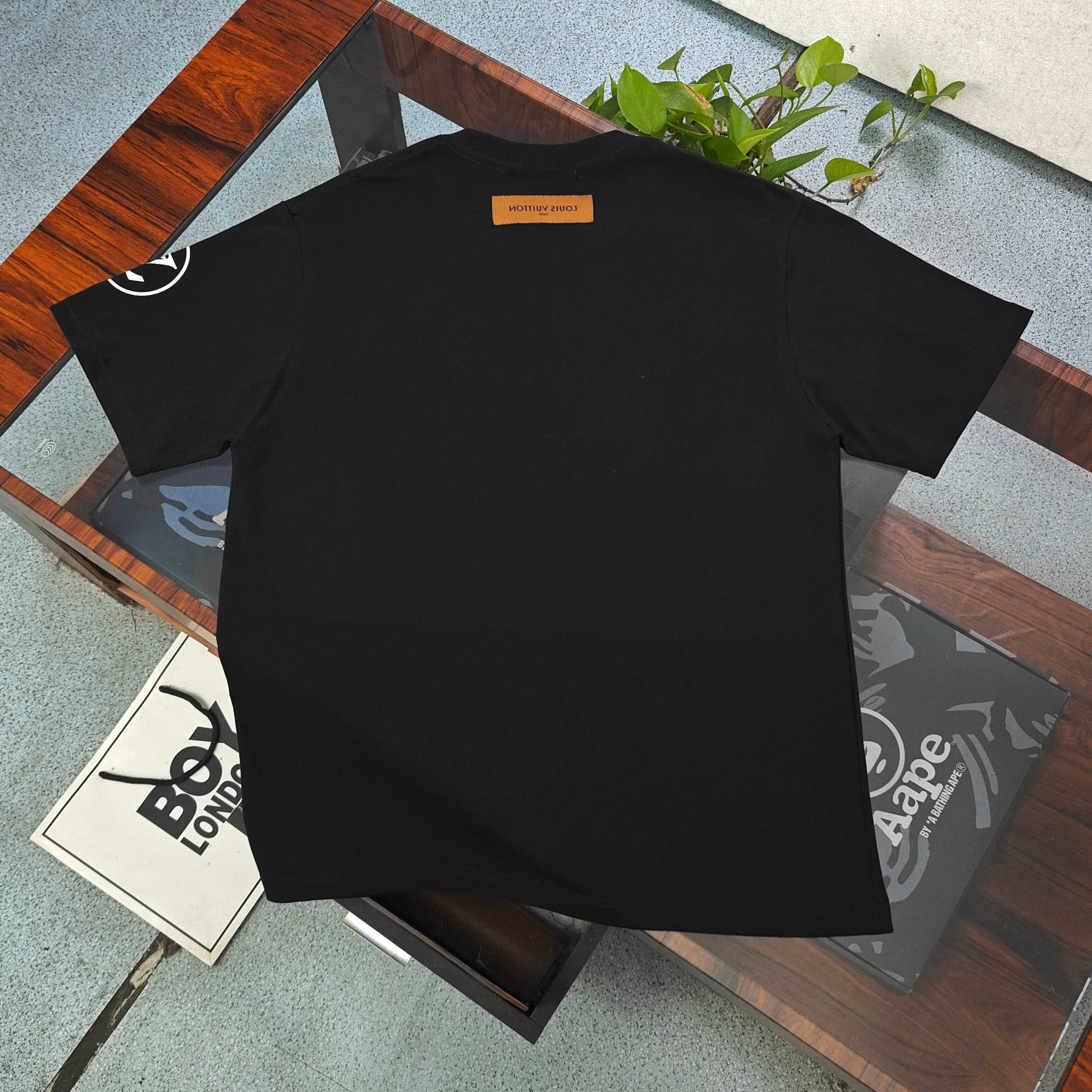 ルイヴィトン Tシャツ ファッション 2色 メンズ＆レディース