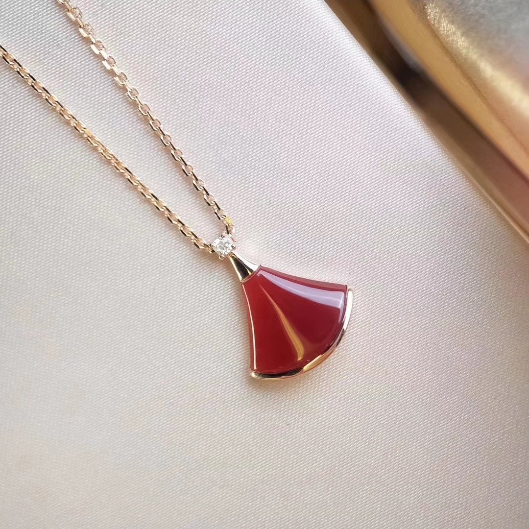 BVLGARI(ブルガリ) DIVAS’ DREAM ネックレス 2色