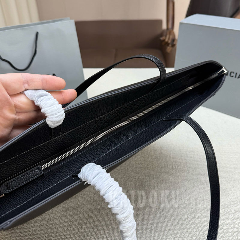 バレンシアガ BALENCIAGA イーストウェスト エブリデイ トートバッグ黒 レディース