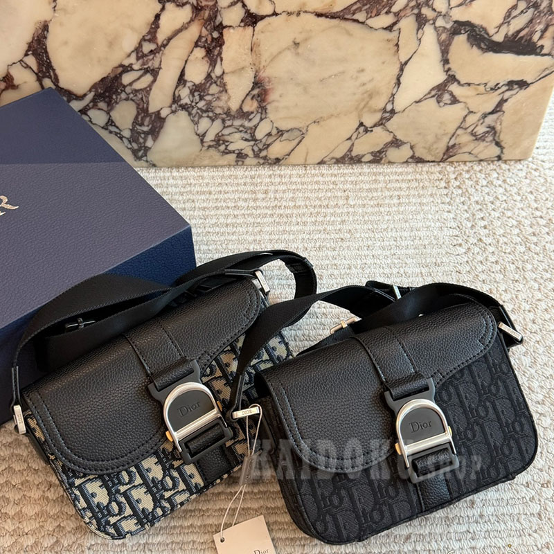 ディオール DIOR Saddle Heritage フラップ付きバッグ メッセンジャーバッグ ２色展開 メンズ