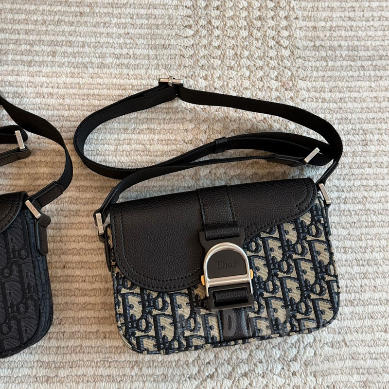 ディオール DIOR Saddle Heritage フラップ付きバッグ メッセンジャーバッグ ２色展開 メンズ