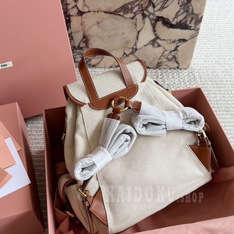ミュウミュウ MIUMIU キャンバスxレザー バックパック リュックバッグ レディース