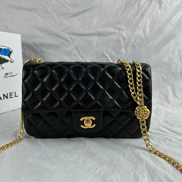 シャネル CHANEL チェーンバッグ 24cm ショルダーバッグ レディース