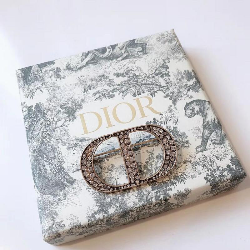 Dior(ディオール) 30 モンターニュ ブローチ