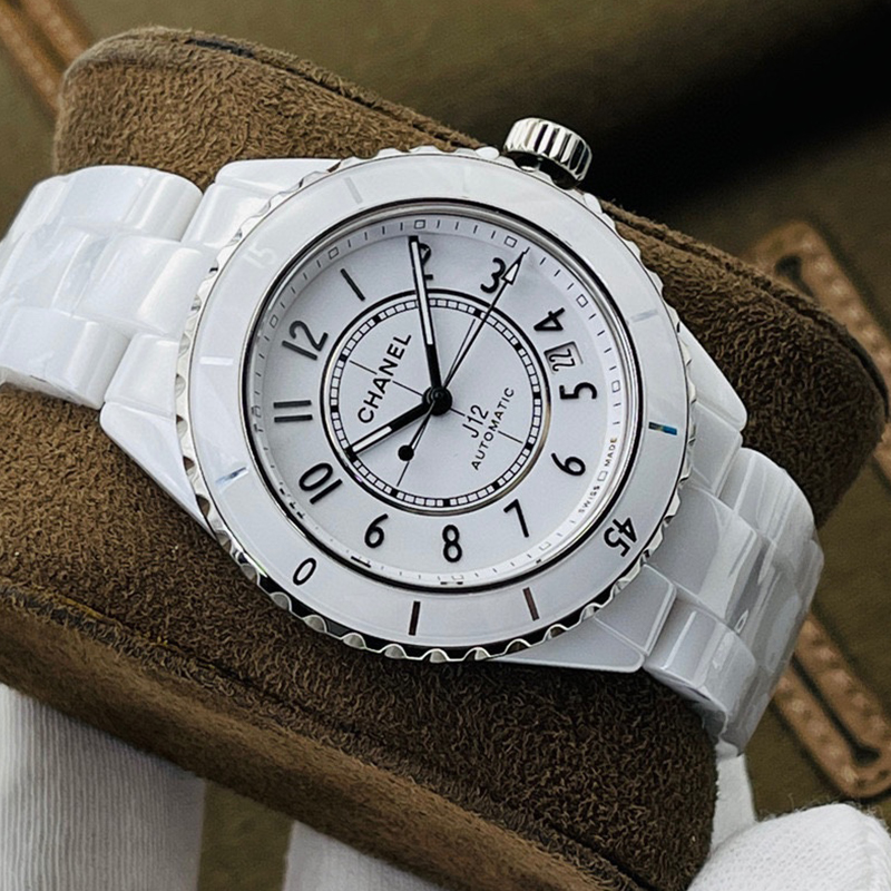 シャネル CHANEL J12 自動巻き腕時計 38mm レディース＆メンズ