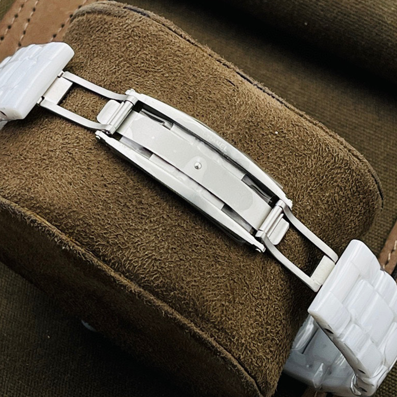 シャネル CHANEL J12 自動巻き腕時計 38mm レディース＆メンズ