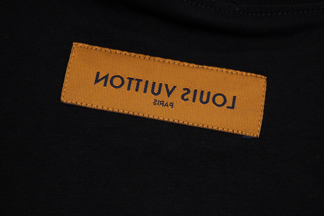ルイヴィトン Tシャツ ファッション ブラック メンズ
