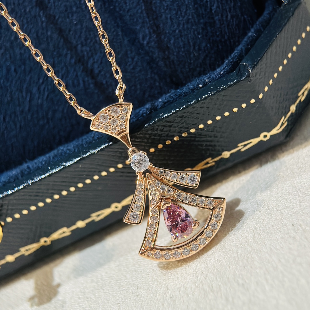 ブルガリ ネックレス ピンクダイヤモンド レディース 