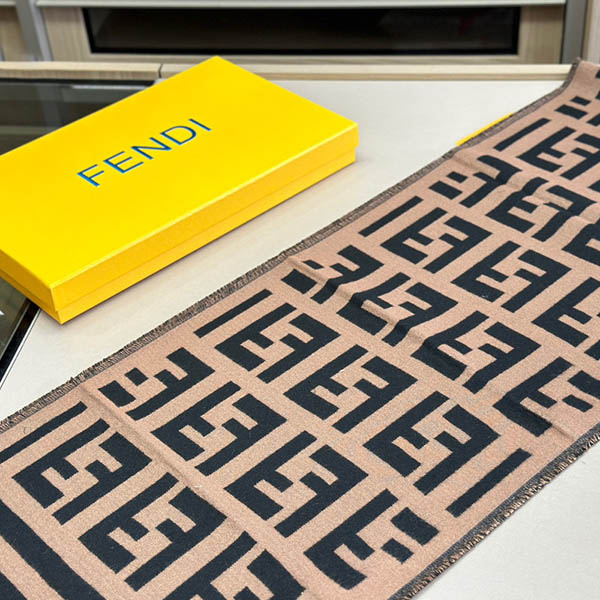 フェンディFENDI カシミアマフラー レディース