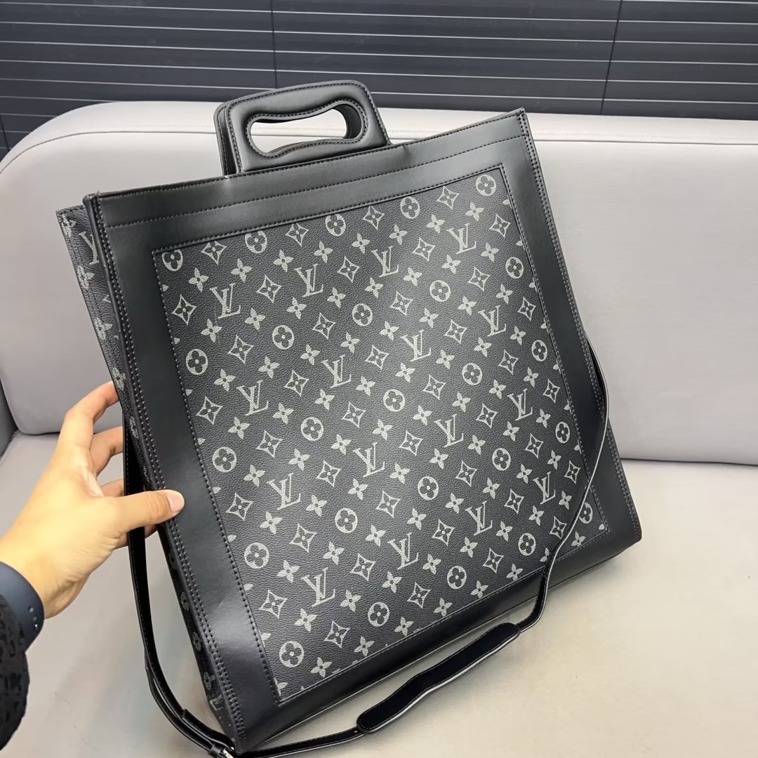 LOUIS VUITTON ルイヴィトン トートバッグ ハンドバッグ Sac Plat メンズ