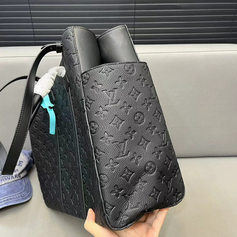 LOUIS VUITTON ルイヴィトン トートバッグ ハンドバッグ Sac Plat メンズ
