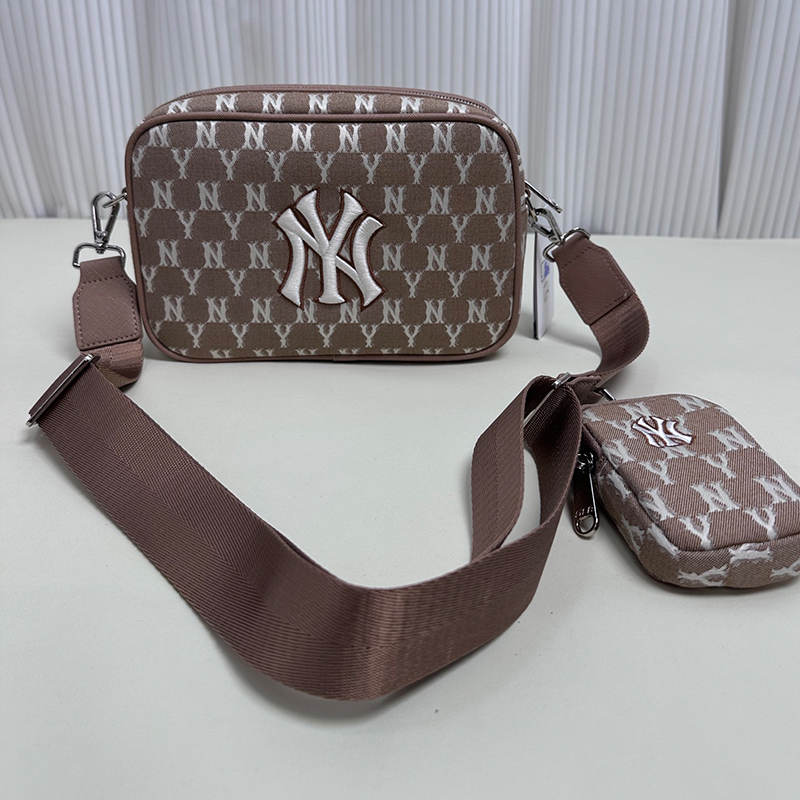 MLB ヤンキース カメラバッグ 刺繍 3色 レディース メンズ