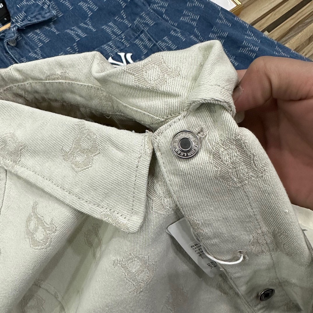 MLB ヤンキース 新作 長袖 シャツ 刺繍 メンズ レディース