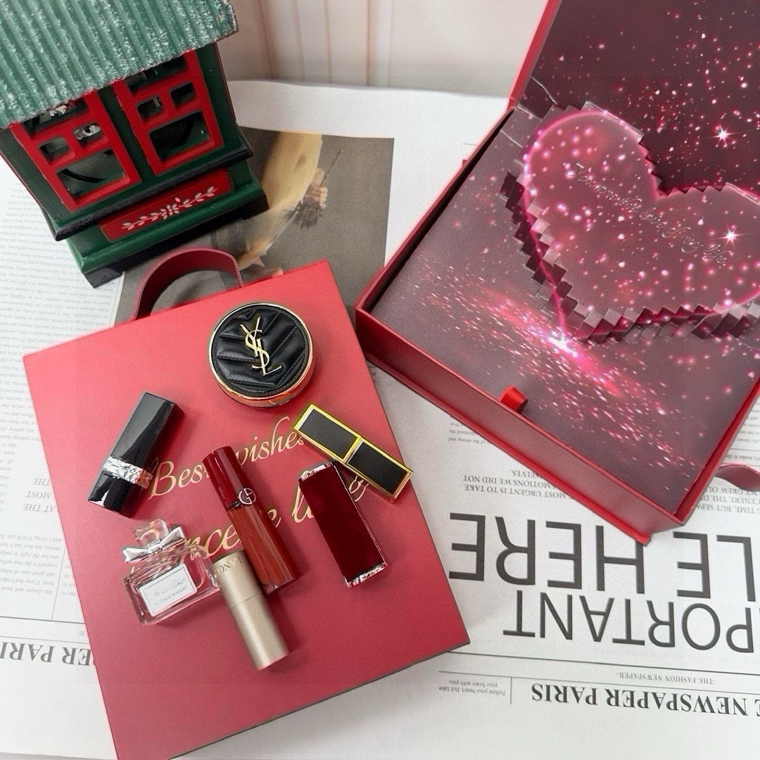 コスメ 7点セット  口紅*5+クッションコンパクト*1+香水*1 レディース