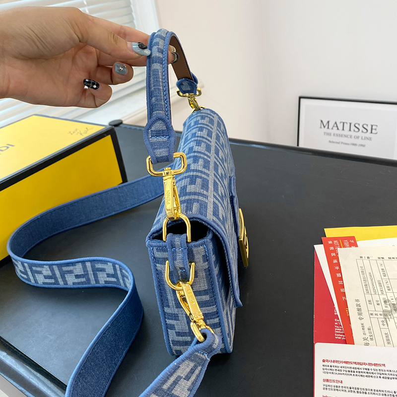 フェンディ FENDI バゲットバッグ ハンドバッグ ショルダーバッグ レディース