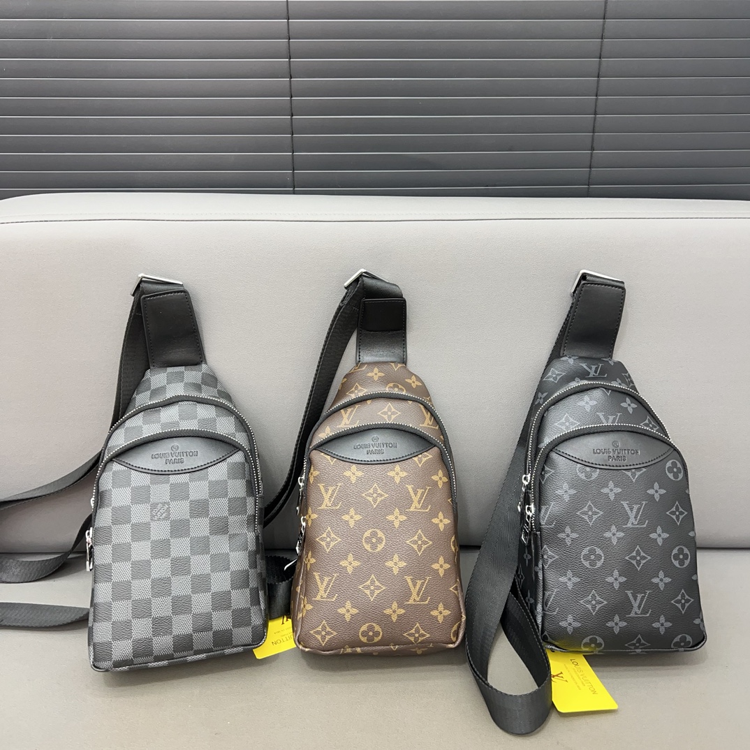 KIYO様専用【正規品】LOUIS VUITTON ボディバッグ 黒 恐ろしかっ