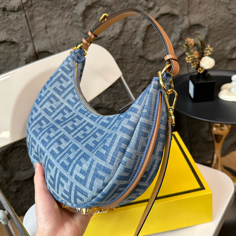 フェンディ FENDI ショルダーバッグ デニムブルー レディース